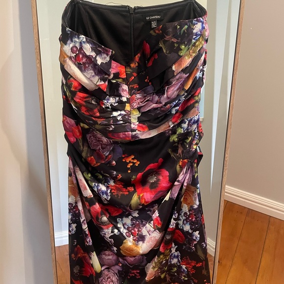 Le Chateau Size XL - Picture 5 of 7